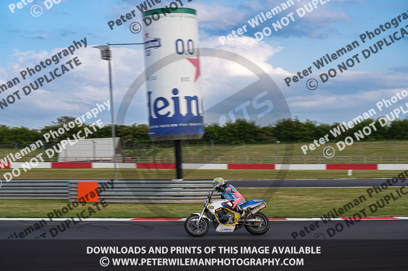 donington no limits trackday;donington park photographs;donington trackday photographs;no limits trackdays;peter wileman photography;trackday digital images;trackday photos